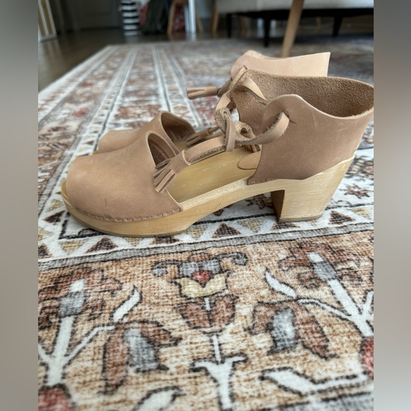 Bryr Clogs - Picture 3 of 8